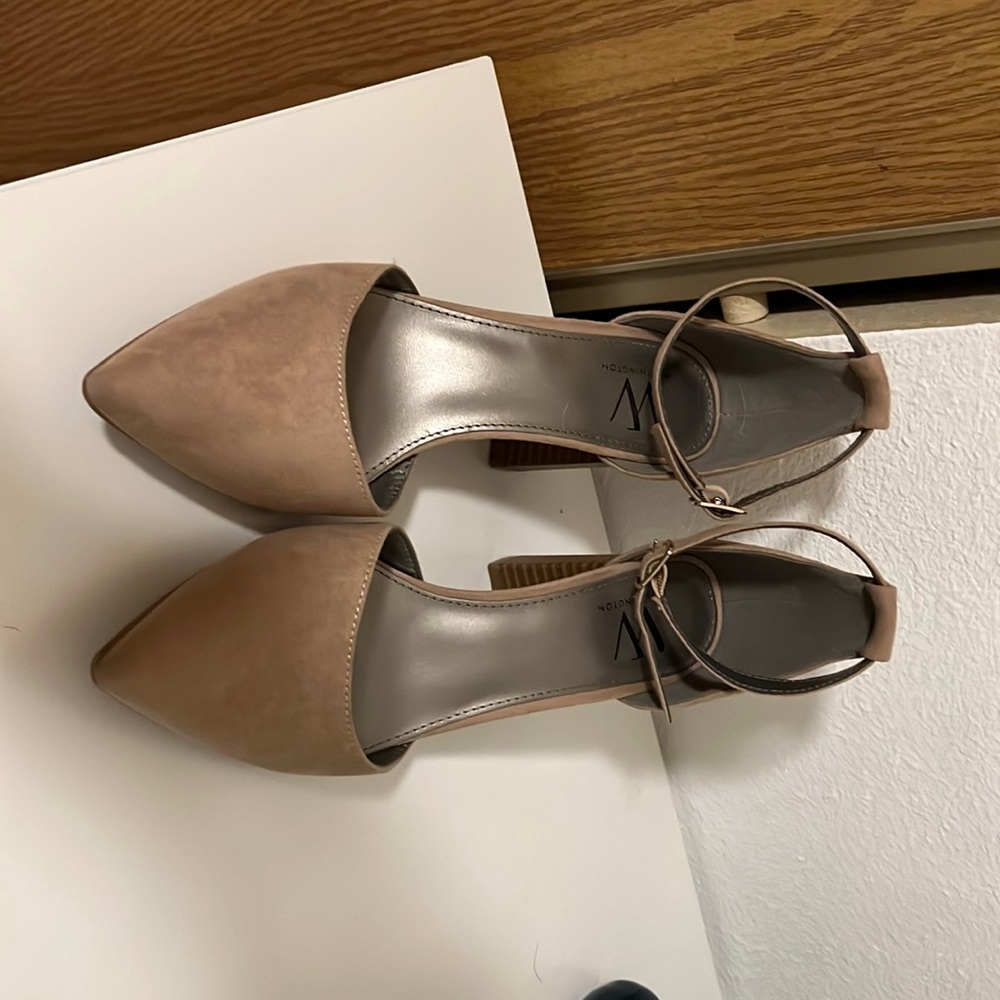 Worthington closed toe heel